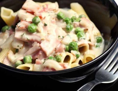 Image of Creamy Tossed Noodles & Ham